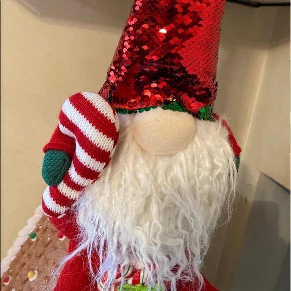 Gnome holding candy-cane 18intall Christmas color - Picture 2 of 3
